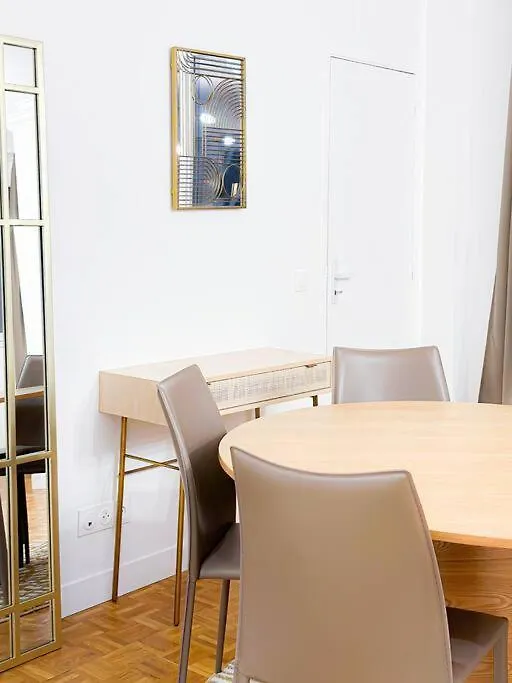 Apartment Appart 6Pers-Balcony-Paris 12-Hopital Trousseau