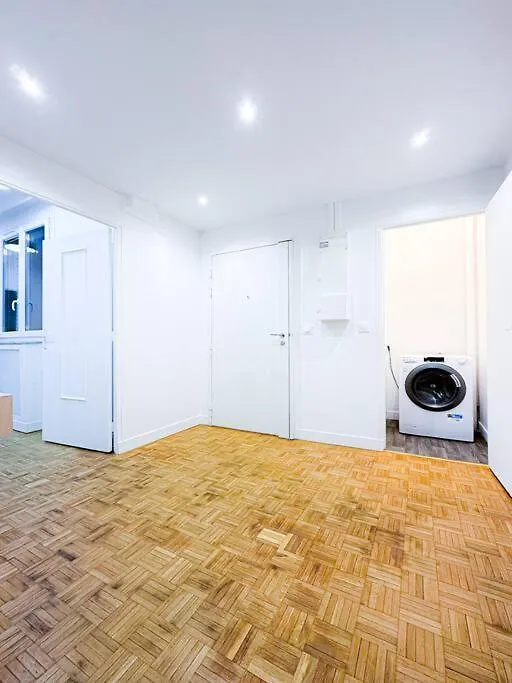 Appart 6Pers-Balcony-Paris 12-Hopital Trousseau France