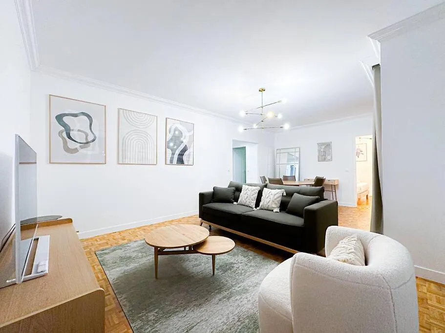 Appart 6Pers-Balcony-Paris 12-Hopital Trousseau Frankreich